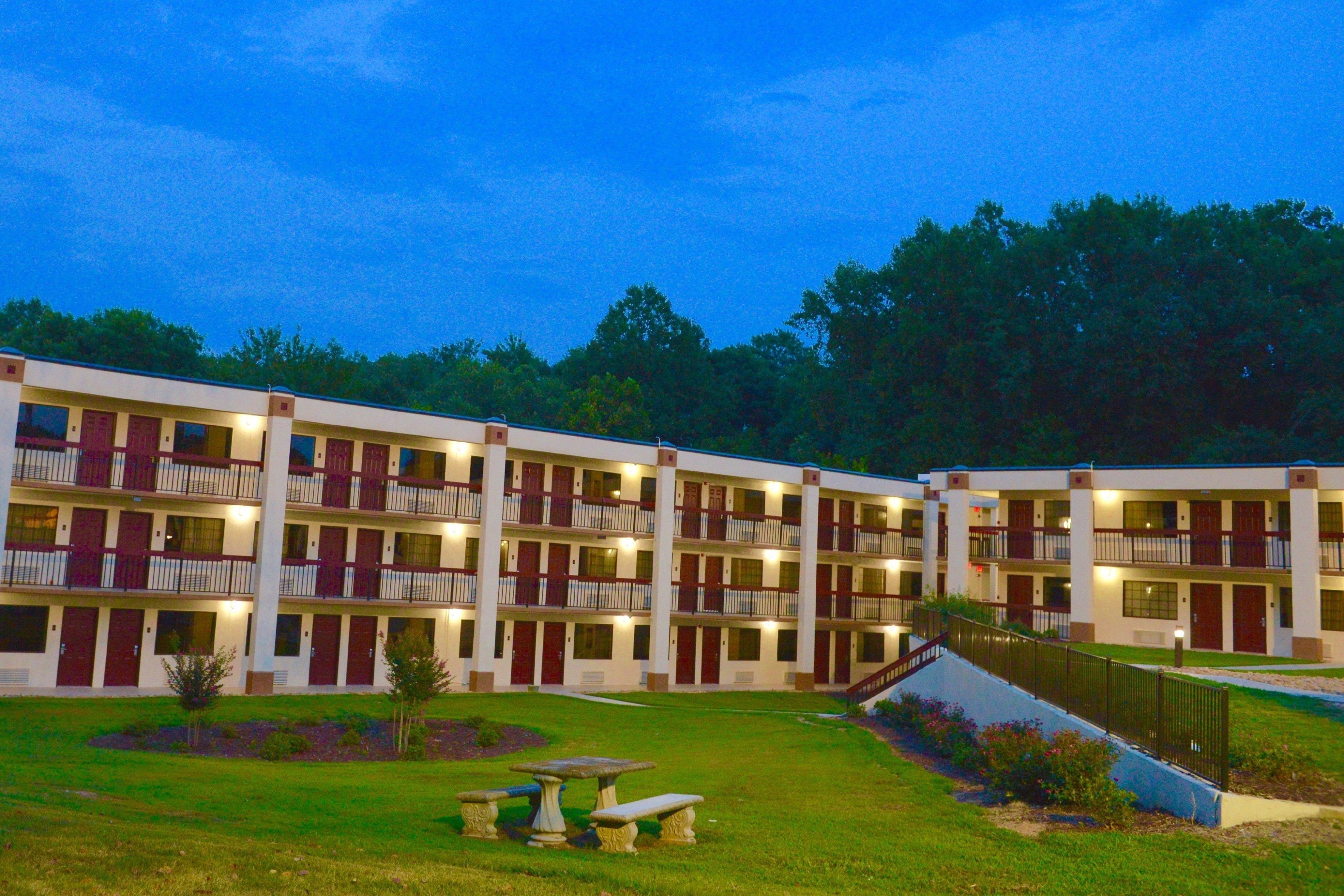 Red Roof Inn & Suites Commerce - Athens Exterior foto